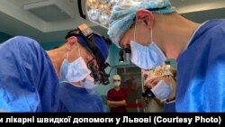 Медики зі США прооперують 25 українських дітей із вродженими вадами серця. Львів, 10 листопада 2021 року