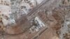 تصویر ماهواره از تأسیسات و باند پروازی فرودگاه دمشق پس از حمله روز جمعه