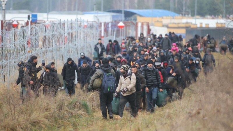 Poljska očekuje novi pokušaj probijanja granice, EU proširuje sankcije Minsku