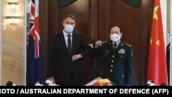 Ministri odbrane Australije i Kine, Ričard Marles i Vei Fenge u Singapuru, 12. jun 2022. 