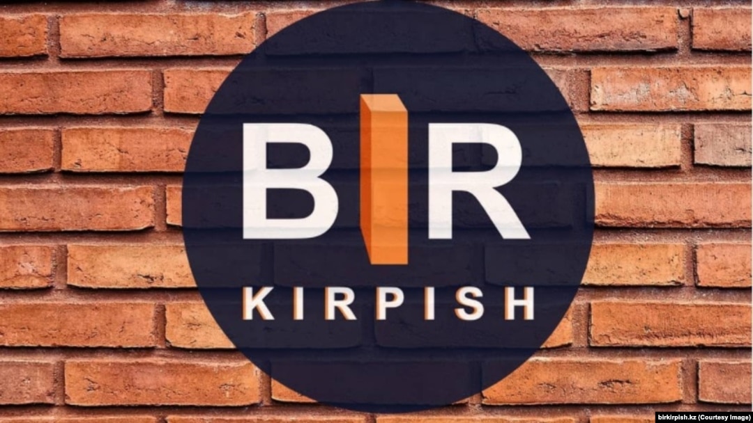 Эсперанца Гомес жас пенистерді аузына алып, дәмін татып, мінгенді ұнатады