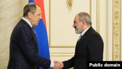 Armenia - Prime Minister Nikol Pashinian meets with Russian Foreign Minister Sergei Lavrov, Yerevan, June 9, 2022