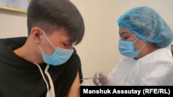 Kazakhstan - Teenagers are being vaccinated with Pfizer in Almaty. 12 Nov 2021