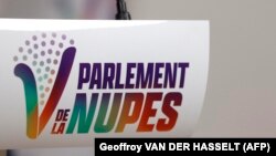 Сымболіка Саюзу левых, галоўных канкурэнтаў Макрона і хаўрусьнікаў на парлямэнцкіх выбарах у Францыі 2022 году