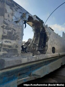 Поврежденный в результате удара БПЛА Bayraktar борт десантного катера проекта 11770 «Серна»