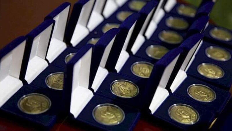 Чыңгыз Айтматов атындагы медал 60 кишиге берилди