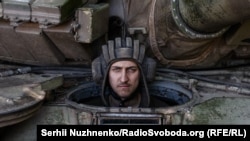 Юрій – механік та водій танку на бойових позиціях. Донбас, червень 2022 року