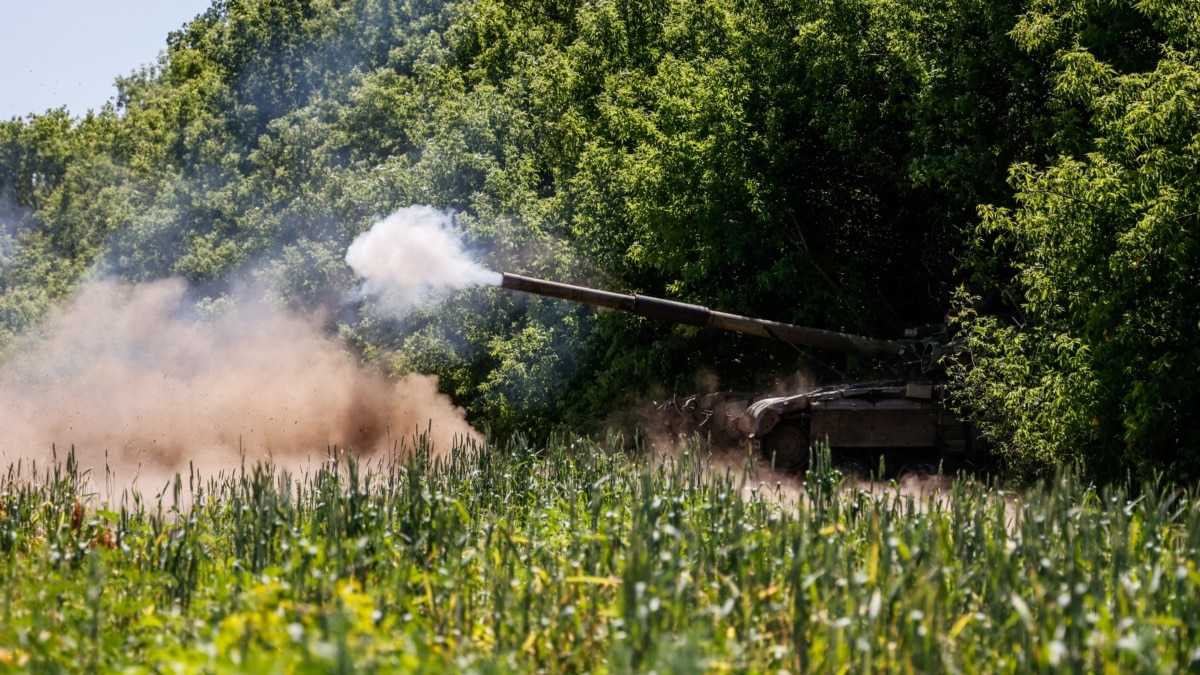 На Бахмутському напрямку армія РФ намагається штурмовими діями покращити своє тактичне становище – Генштаб