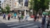 Скопје, луѓе на улица