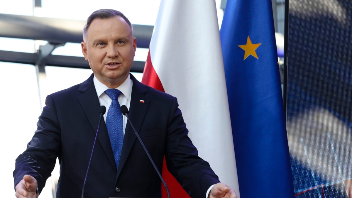 Полският президент Анджей Дуда подписа законови промени, които заменят Дисциплинарната