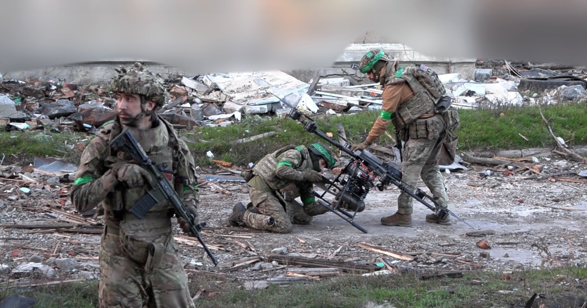 Нове загострення під Покровськом: армія РФ штурмує місто поруч