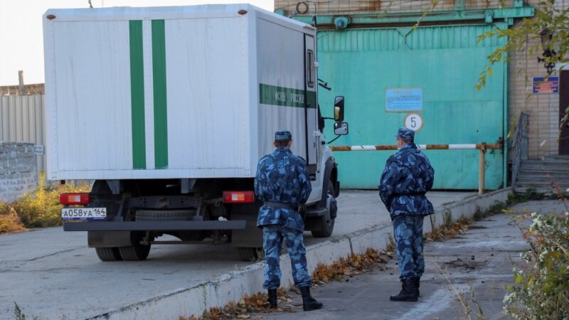 Экс-сотрудницу ФСИН из-за поездки в Абхазию обвинили в нарушении защиты гостайны