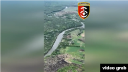 Російська армія шукає місце, де б переправитися через річку Сіверський Донець