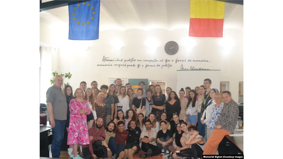 Fotografie de grup la finalul Școlii de vară Sighet 4-8 iulie 2022