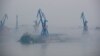 La Giurgiu, pe Dunăre, nu există nicio macara plutitoare pentru a descărca cărbunele aprins de pe barje. (Imagine generică)