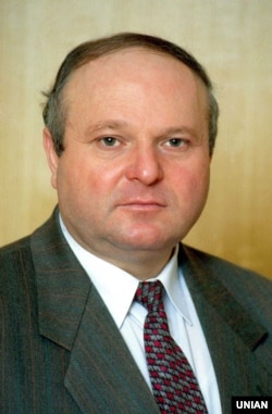 Валерій Горбатов, тодішній кандидат на посаду голови Ради міністрів Автономної Республіки Крим. Липень 2001 року