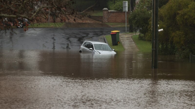 Australia përballet me vërshime
