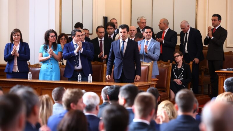 Петков ја доставил оставката до Собранието 