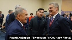 Рустам Минниханов и Радий Хабиров на Петербургском международном экономическом форуме