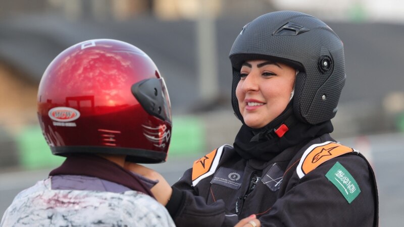 Prva žena u Saudijskoj Arabiji trenerica autokrosa 
