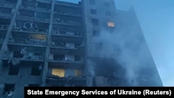 Ndërtesa e banimit në Bilhorod-Dnistrovskyi, rajoni i Odesës, e cila u godit nga sulmi me raketa më 1 korrik 2022.