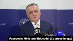 Ministrul român al Educației, Sorin Cîmpeanu, a prezentat în această săptămână noile propuneri de modificare a legilor educației.