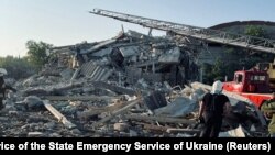 Clădire distrusă de artileria rusă în Sergheevca, 1 iulie 2022.