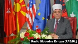 Islamska zajednia je upoznata sa probelmom u zatvoru "Idrizovo", i pokušava da pomogne pronalaženje rešenja, objašnjava Šakir Fetahu, čelnik Islamkse verske zajednice u Severnoj Makedoniji.