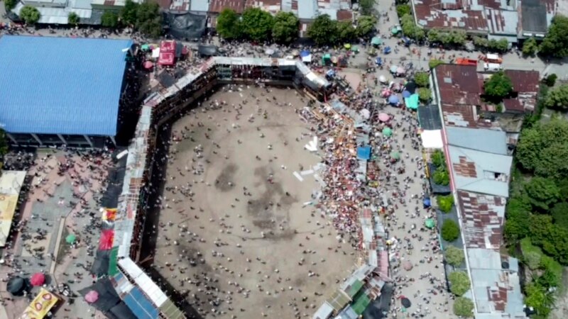 Колапс на трибина за време на борба со бикови во Колумбија, има жртви