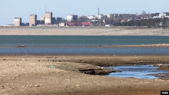 Обмелевшее Cимферопольское водохранилище, 6 апреля 2020 года