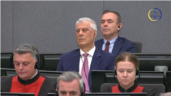 Hašim Tači i Redžep Selimi na sudu u Haagu prije izricanje presude za ratne zločine
