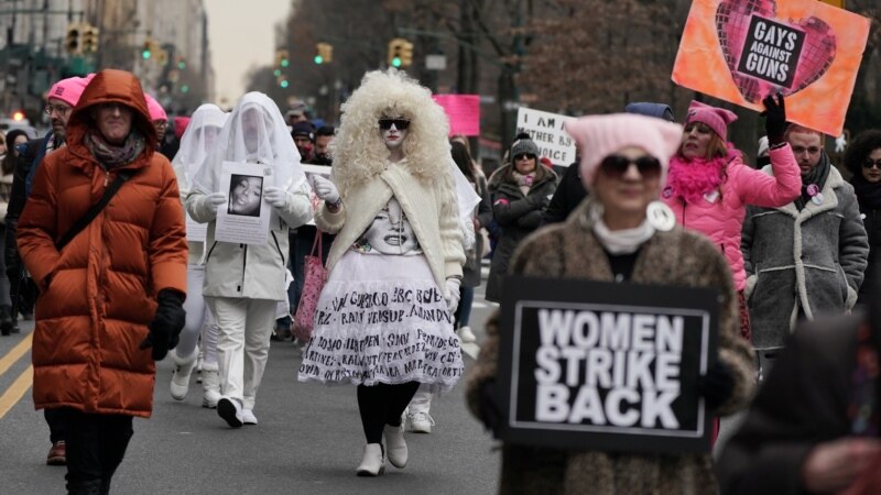 Četvrti Ženski marš: Kritika Trampove politike, jednakost polova i prava žena