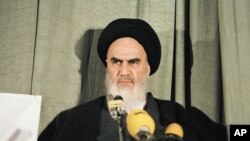  Ayətulla Ruhollah Khomeini