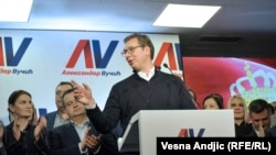 Aleksandar Vučić u sedištu stranke