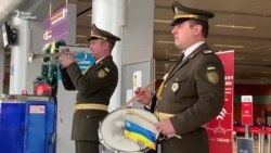 У Львівському аеропорту вшанували героїзм українських «кіборгів»