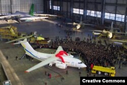 «Антонов», аналогичный самолету, который использует президент Украины, вышел из украинской производственной линии в 2009 году
