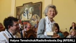 Яніна Хешелес, одна з небагатьох, хто врятувався після ліквідації львівського ґетто і Янівського концтабору