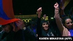 ARMENIA - Demonstrators rally to demand Prime Minister Nikol Pashinian's resignation in Yerevan's central Republic Square, October 2, 2024.