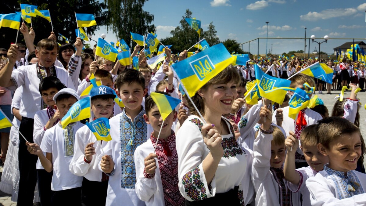 Образование украины. Национальный язык Украины. Украинское общество. Государственный язык Украины фото.