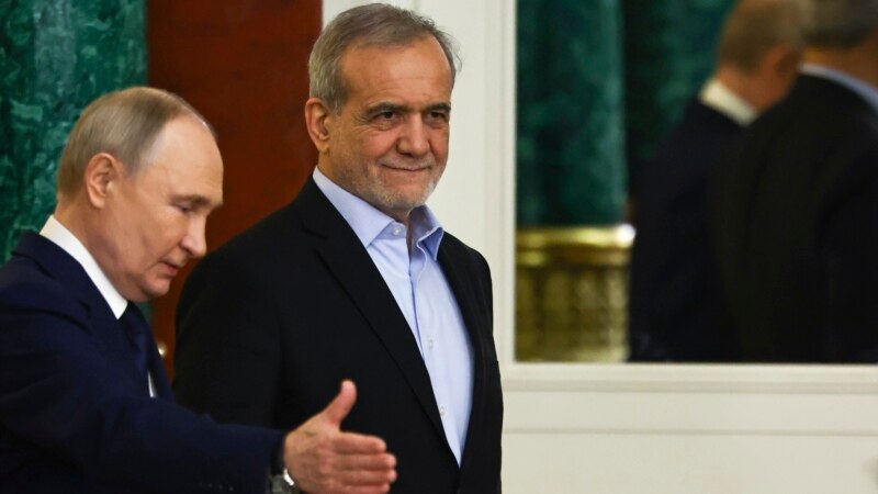 Russian, Iranian Presidents Discuss U.S.-Armenian Corridor Deal