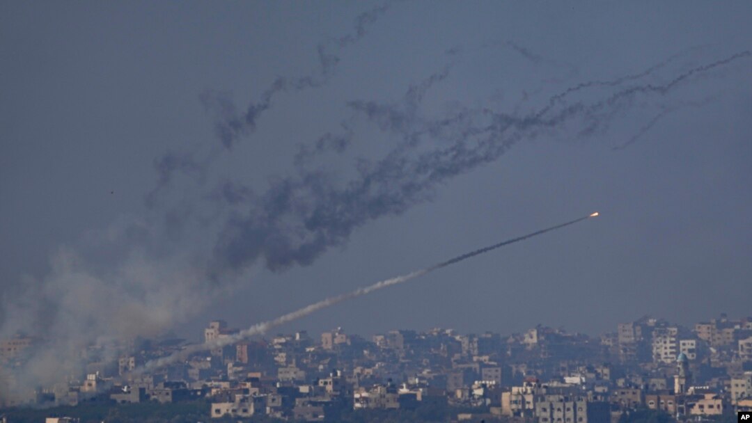 Confruntarea dintre Israel și Hamas a fost reluată după ce Tel Avivul a anunțat că cealaltă parte ar fi încălcat termenii armistițiului. 
