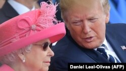 Mbretëresha britanike, Elizabeta II dhe presidenti amerikan, Donald Trump.