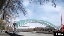 мост Мира