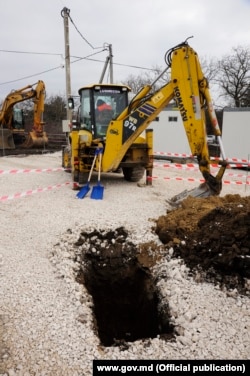 La inaugurarea construcției conductei Ungheni-Chișinău