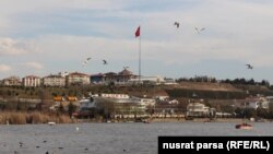 Türkmenistanly zenan Bolu şäherinde gümürtik ýagdaýda aradan çykdy