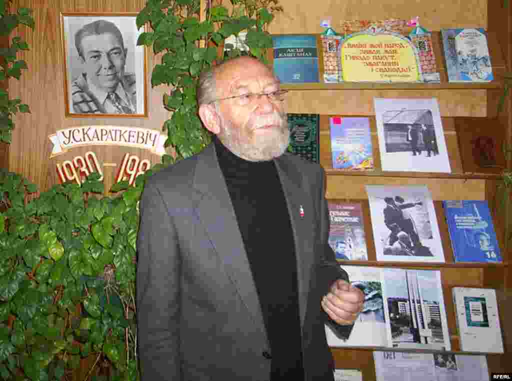 У Віцебску адзначылі ўгодкі Караткевіча - У Віцебску адзначылі ўгодкі Караткевіча