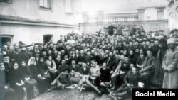 Первый Курултай Крымскотатарского народа в Бахчисарае, 1917 год