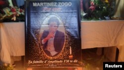 Мартинес Зого был известным ведущим популярных программ и разоблачителем коррупции в стране, которой 40 лет руководит президент Поль Бийя