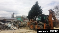 Демонтаж объектов на центральном рынке Симферополя