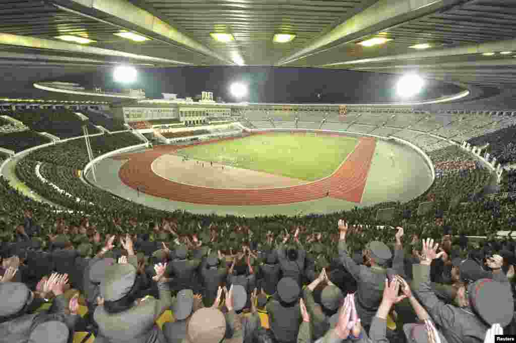 A view of the finals of the Torch Cup soccer match between the April 25 Team of the Korean People's Army and Sonbong Team of the Worker-Peasant Red Guards at Kim Il Sung Stadium in Pyongyang. (Reuters/KCNA)